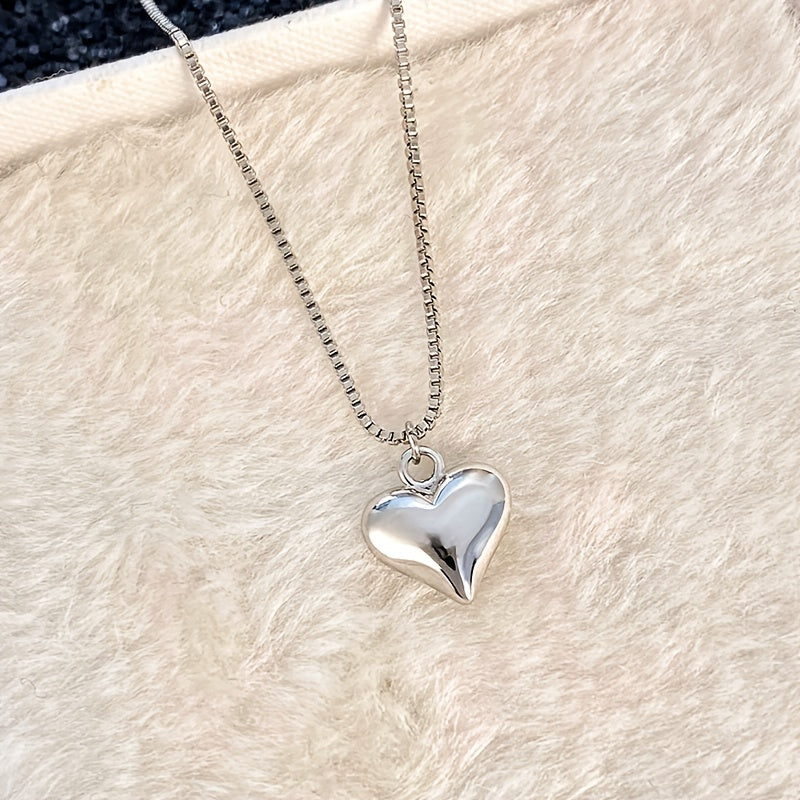 Women's minimalist metal love pendant necklace, birthday and anniversary gifts, stylish casual wear