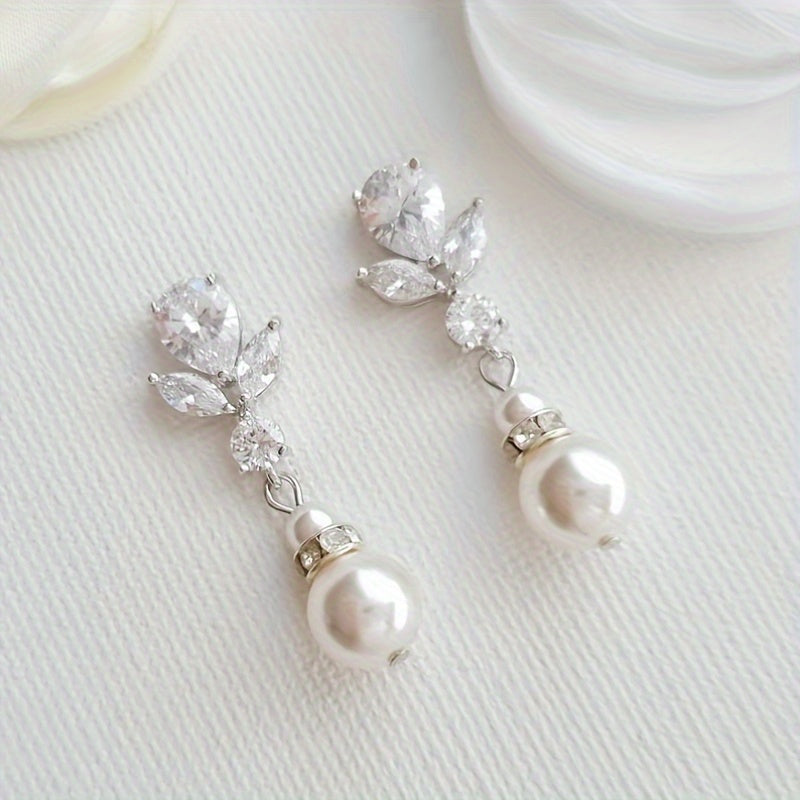Imitation pearl pendant, shiny zircon inlaid earrings, elegant simple style, exquisite wedding earrings.