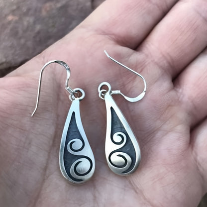 Silver Plated Teardrop Wave Earrings, Ocean Inspired Pendant Earrings, Minimalist Jewelry, Elegant Ladies Accessories