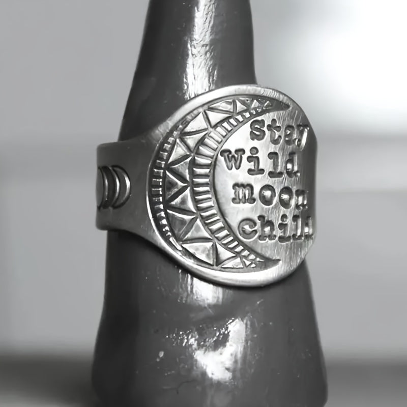 Vintage Bohemian moon pattern broadband ring, stylish and simple daily and party accessories, alloy material, holiday theme, suitable for all seasons