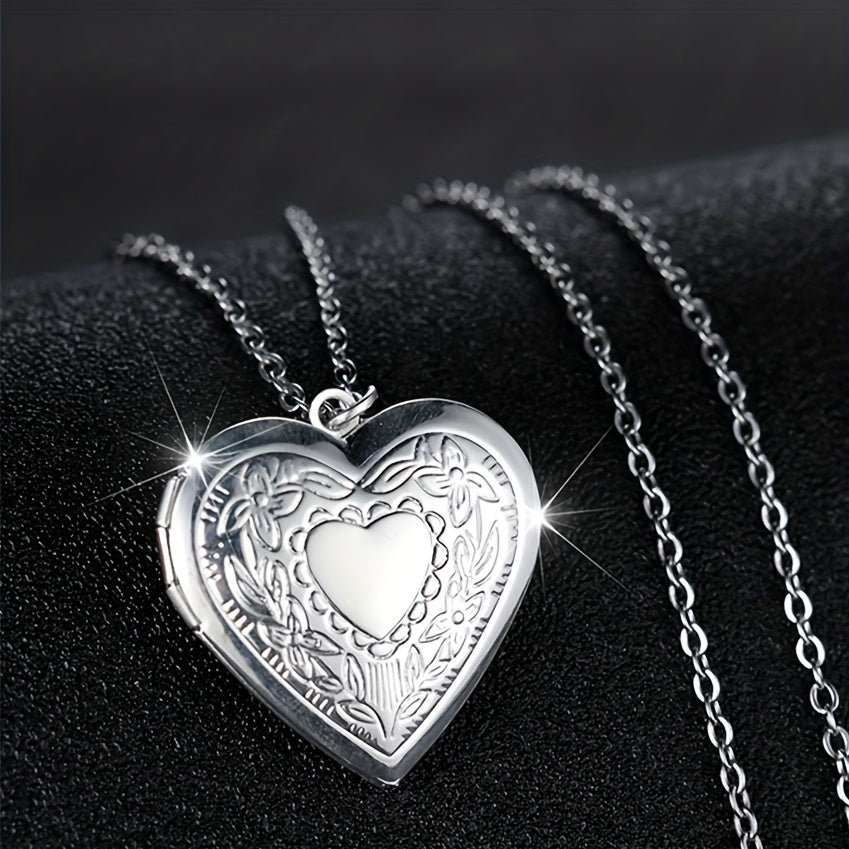 Halloween Christmas Jewelry Silver Heart Pattern Necklace Small Box Photo Charm Pendant Chain Wedding Jewelry Gift