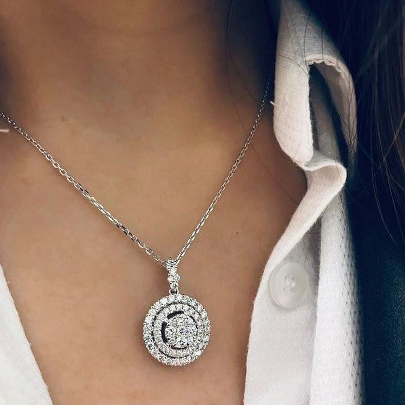 Multi-layer hollow round pendant necklace inlaid with shiny synthetic Zirconia, temperament collarbone chain suitable for bridal wedding jewelry