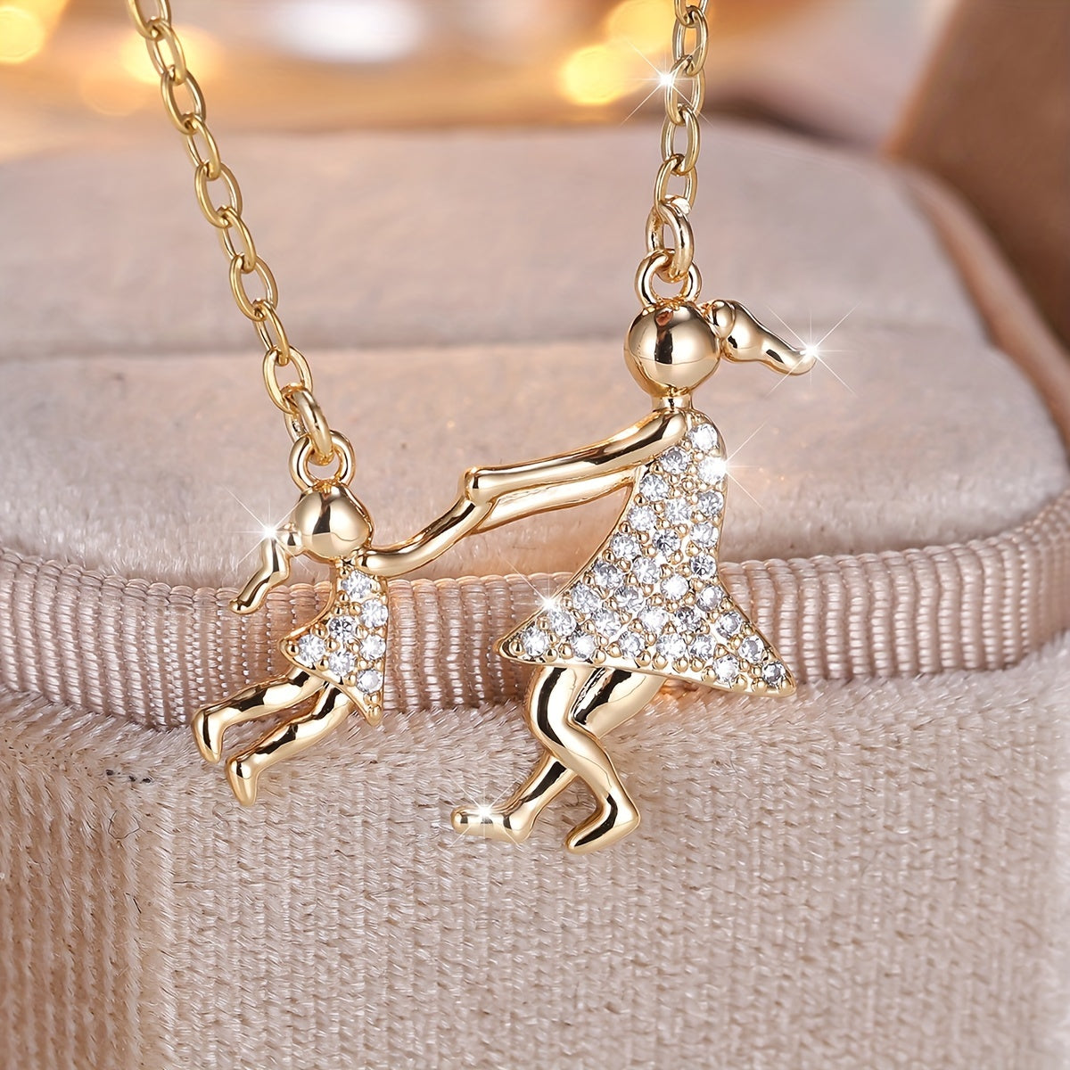 1 fashionable Zirconia mother-daughter pendant necklace, suitable for Women's daily wear