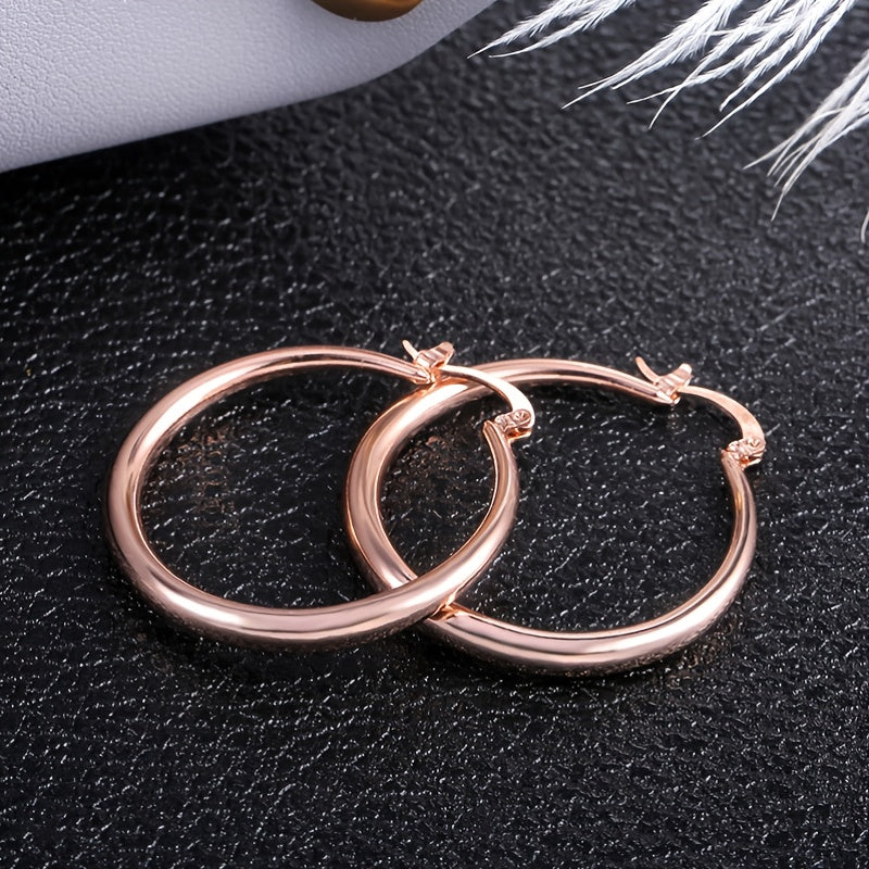 Circle-shaped earrings with simple design are suitable for women's daily casual wear