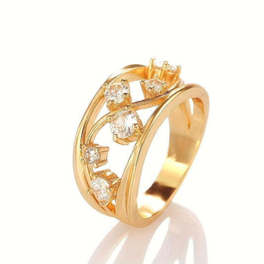 Exquisite 18K Gold Plated 4 Claw Hollow Out Band Ring Inlaid Shiny zirconia For Bridal Engagement Promise Jewelry